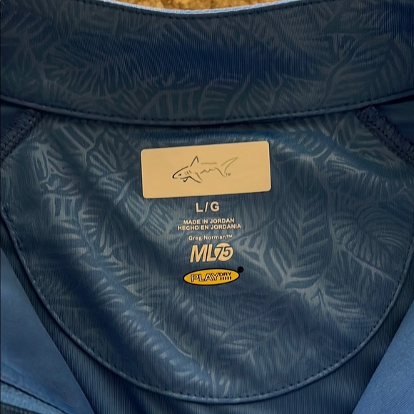 Greg Norman Collection | Women's 1/4 Zip Up - Picture 3 of 11